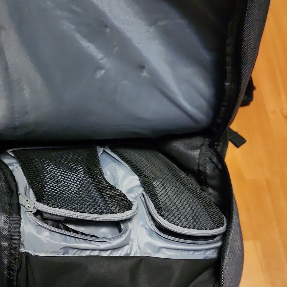 Dakine Gray Men's Daypack Backpack - Picture 6 of 11